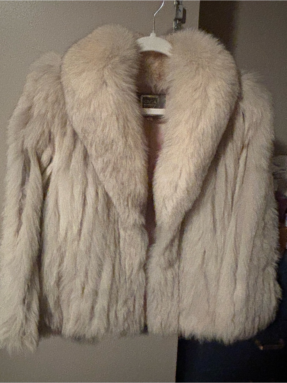 Vintage 1980s Silver Saga Real Fox Fur Coat